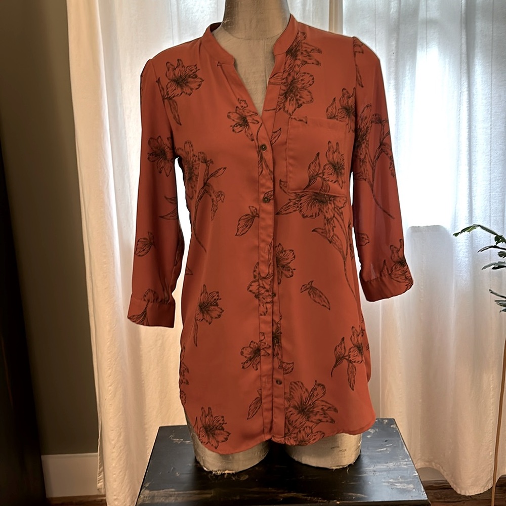 Burnt Orange Button Down Top 🧡